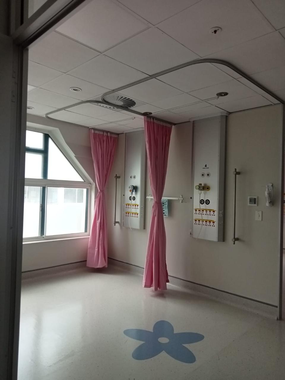 Thumbnail 2: Cubic rails detail view